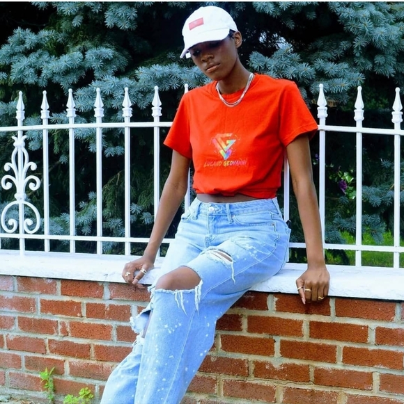 Lucano Geovanni PRIDE Graphic Tee - Picture 6 of 7